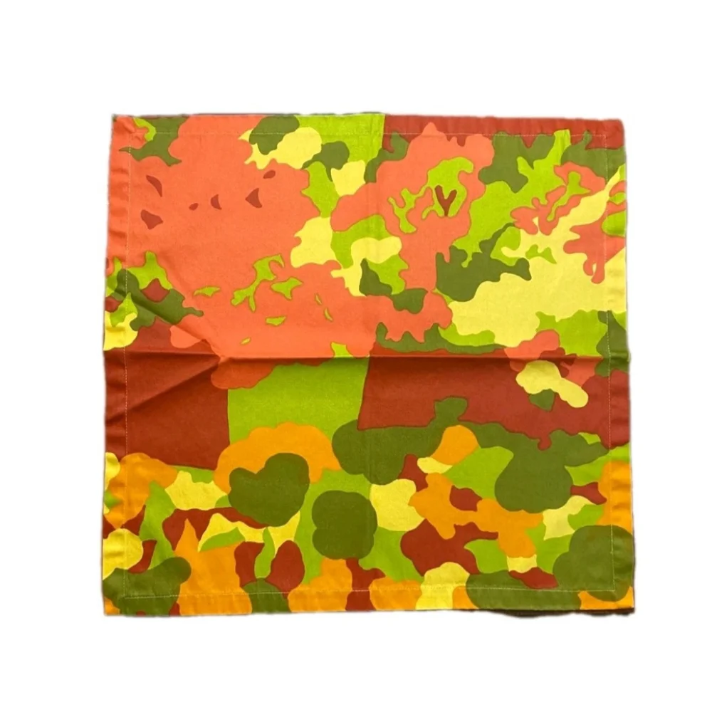 Stunning Crate & Barrel Marimekko La Botte Floral Napkin Set Of 4 21